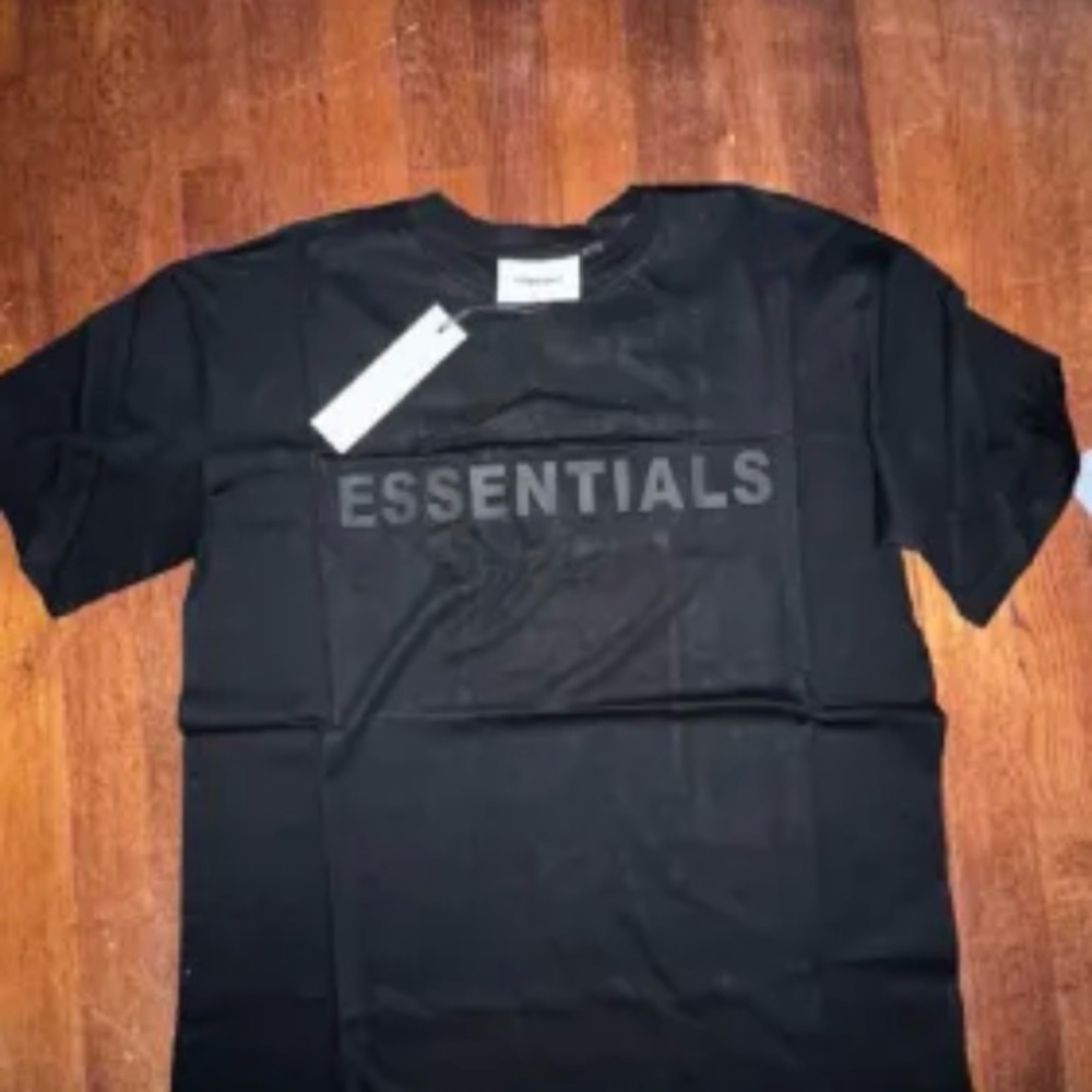 Essentials Men's Black Tee